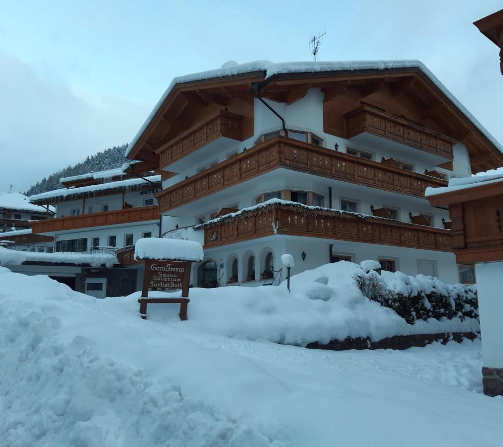 Garni Franca B&B Selva di Val Gardena Dış mekan fotoğraf